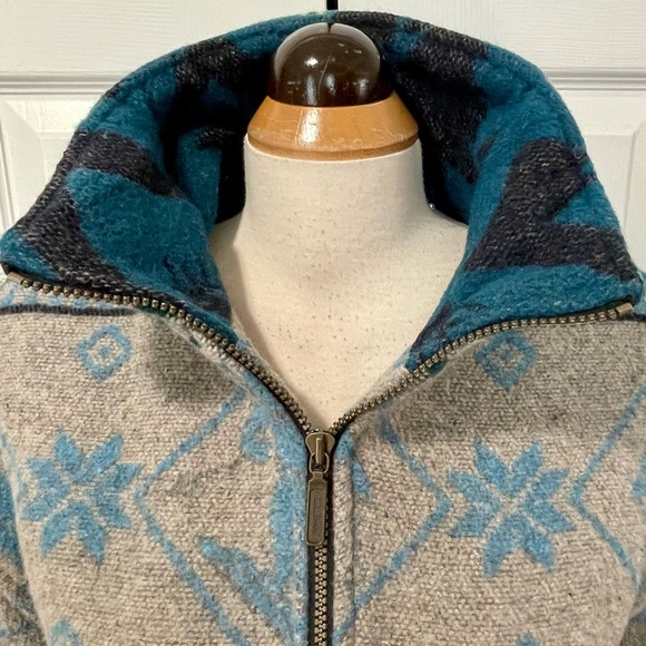 L.L. Bean Vintage Blue and Gray Wool Pullover Oversized Jacket Perfect Condition - Picture 3 of 9